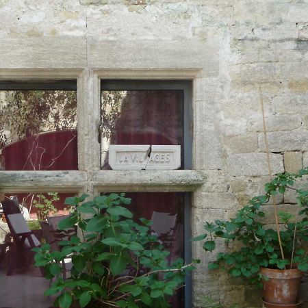 La Villages Chambres D'Hotes Vallabregues Ngoại thất bức ảnh