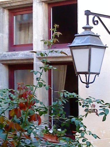 La Villages Chambres D'Hotes Vallabregues Ngoại thất bức ảnh