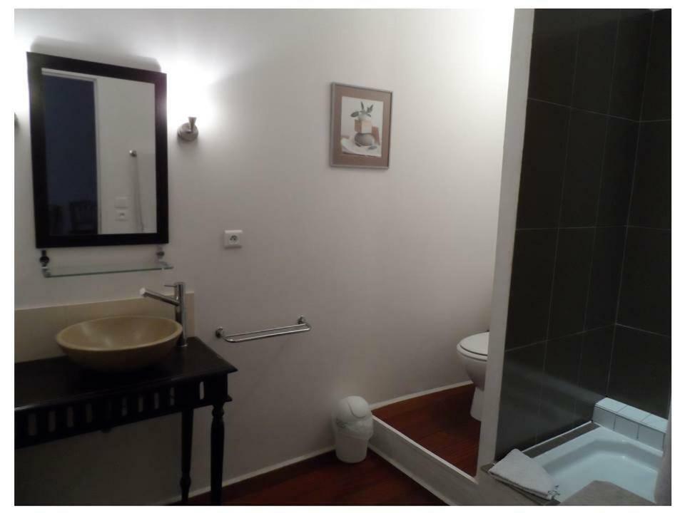 La Villages Chambres D'Hotes Vallabregues Ngoại thất bức ảnh